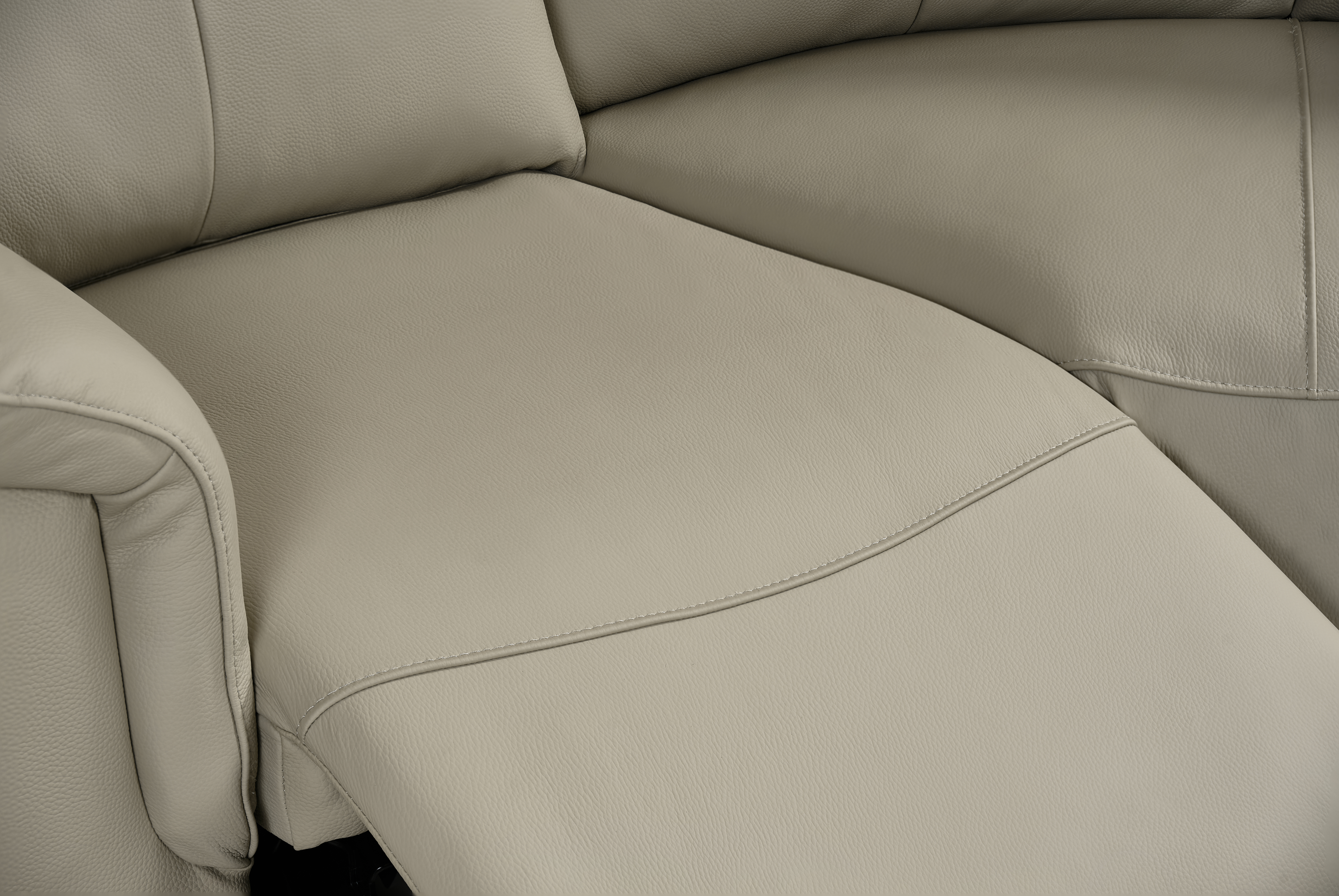 Mezanno 4pc Corner Light Grey Leather Electric Recliner